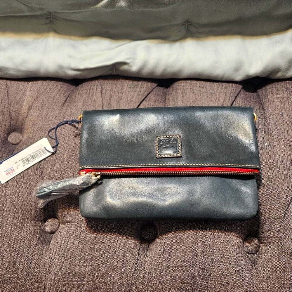 NWT Dooney & Bourke tel crossbody
